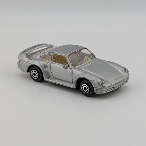 Maisto Porsche 959 Silver Diecast Car - Picture 1 of 5